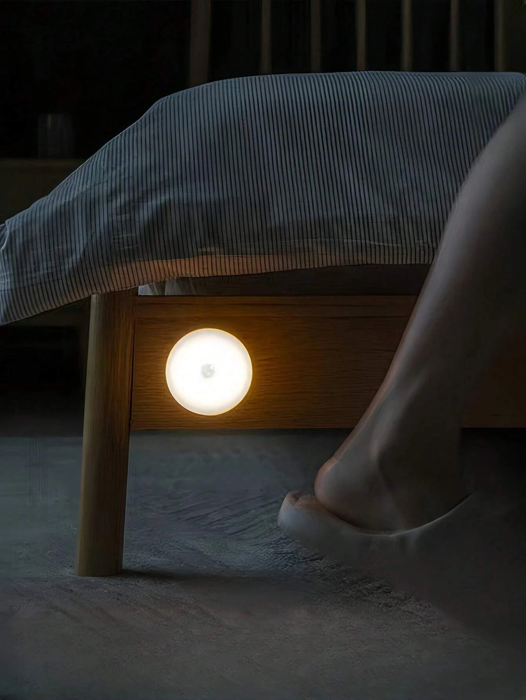 Rechargeable Motion Sensor Night Light,LED Closet Light,Auto-On Wall Lamp,Kitchen,Bedroom,Bathroom,Hallway,Stairs,Drawer,USB